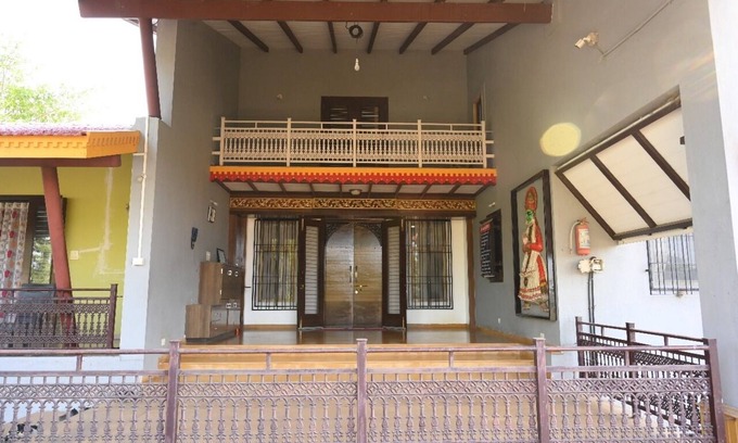 Nashik Other | 4-bedroom luxurious Villa in Nashik with swimming pool, WiFi, AC