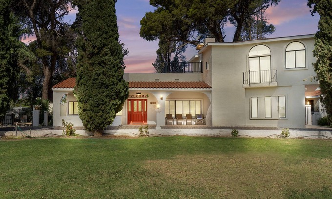 Safford House | 4-bedroom spacious home in Safford with AC.