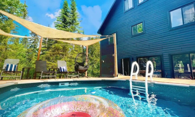 Val-des-Lacs House | 4-Bedroom Villa with Swimming Pool