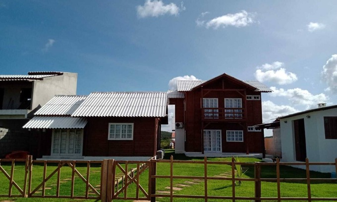 Subauma House | 4-bedroom wooden house in Recanto Arvoredo in Subaúma, Linha Verde - Bahia