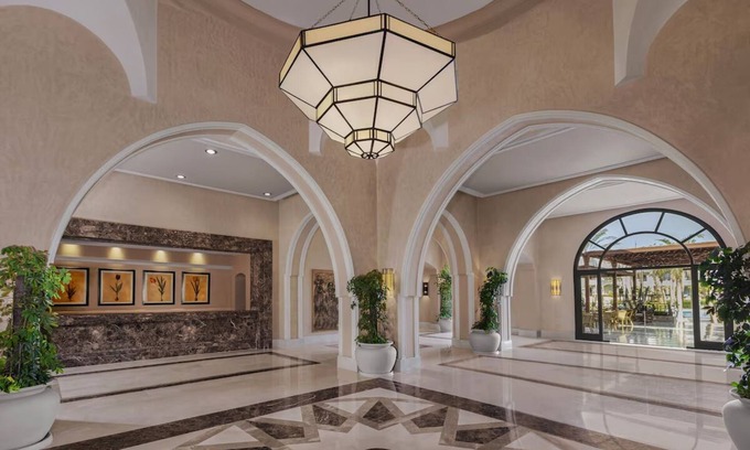 Makadi Bay Hotel | 4 Exceptional Rooms with Outdoor Swimming Pool | Steps to Makadi Beach