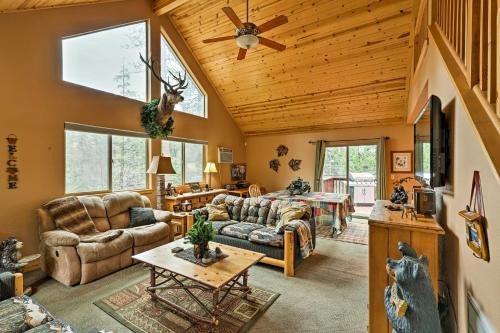 Hathaway Pines House | 4 Mi to Pine Lake Hathaway Pines Cabin with Deck