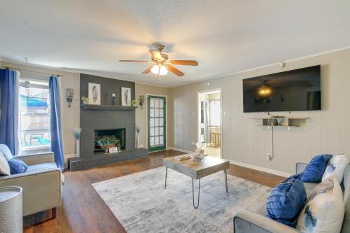 Ellendale House | 4 Mi to Shelby Farms Park Memphis Home with Patio!