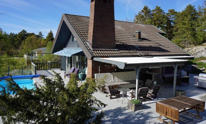 Stromstad Municipality House | 4 star holiday home in STRÖMSTAD