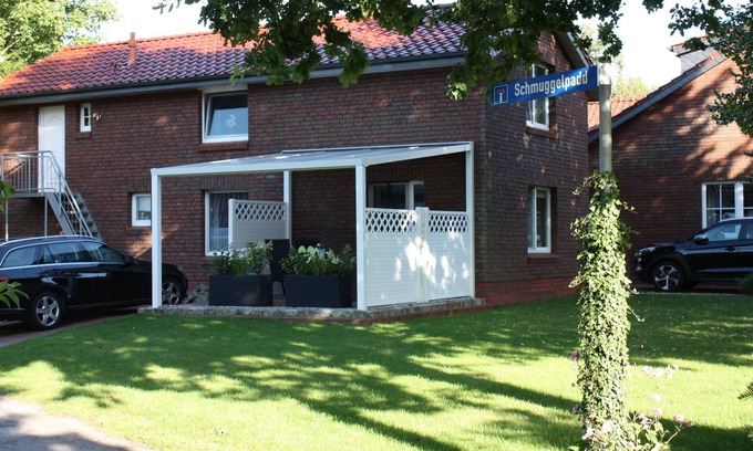 Volkers House | 4 star house In the 'most beautiful village of the Wesermarsch' directly at the Weser estuary