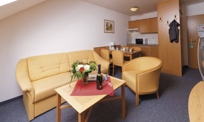 Gutenland Apartment | 4 Sterne Appartement mit einem Schlafzimmer direkt am Eixendorfer See