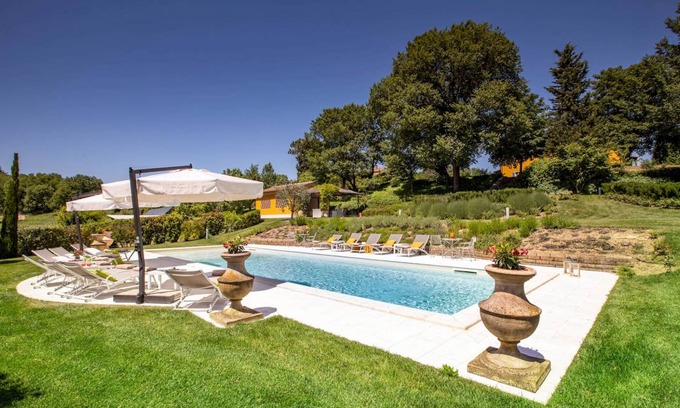 San Piero a Sieve Villa | 400 m² Villa ∙ 6 bedrooms ∙ 14 guests