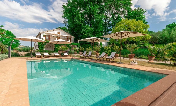 Ripatransone Villa | 400 m² Villa ∙ 6 bedrooms ∙ 13 guests