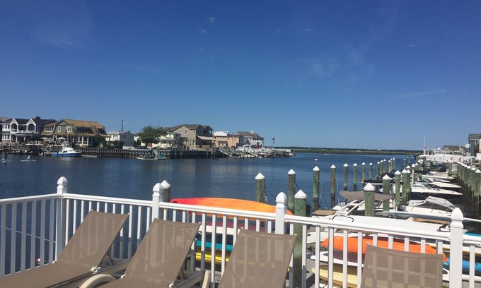 Stone Harbor Condo | 405 Retreat at Hall Harbor in STONE HARBOR on 96th St- Close to The Reeds
