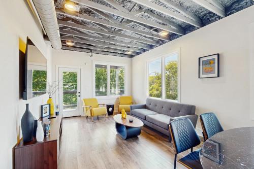Northside Apartment | 413 Spears Ave