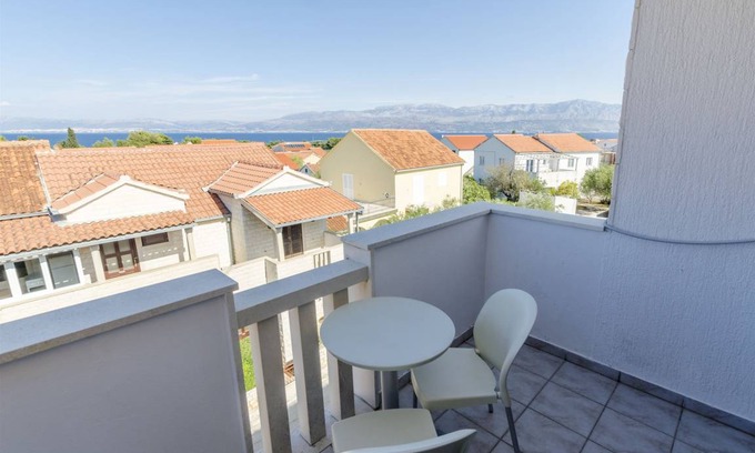 Supetar Apartment | 43 m² Apartment ∙ 2 bedrooms ∙ 4 guests