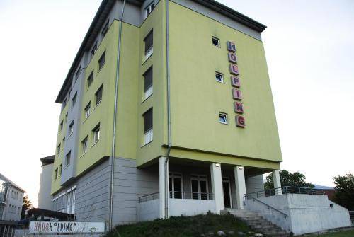 Spittal an der Drau Hotel | 44 m² Hotel ∙ 2 bedrooms ∙ 4 guests