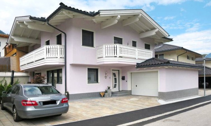 Zillertal Apartment | 45 m² Apartment ∙ 1 bedroom ∙ 4 guests