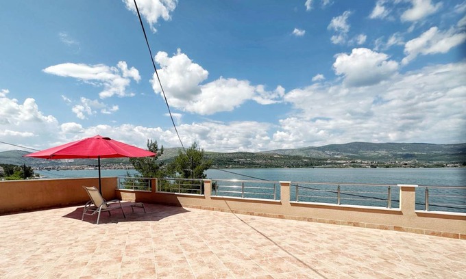 Municipality of Trogir Apartment | 45 m² Apartment ∙ 1 bedroom ∙ 3 guests