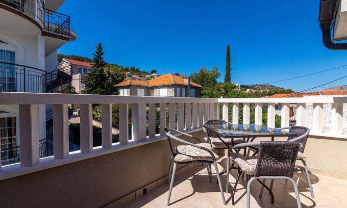 Municipality of Trogir Apartment | 45 m² Apartment ∙ 1 bedroom ∙ 4 guests