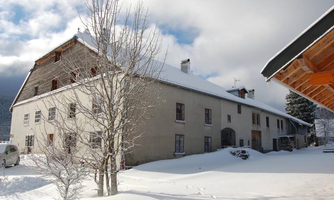 Chapelle-des-Bois House | 46 m² Gîte ∙ 2 bedrooms ∙ 4 guests