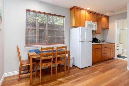 Shoreline West House | 46 m² House ∙ 1 bedroom ∙ 2 guests