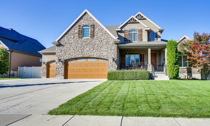 Kaysville House | 464 m² House ∙ 6 bedrooms ∙ 13 guests