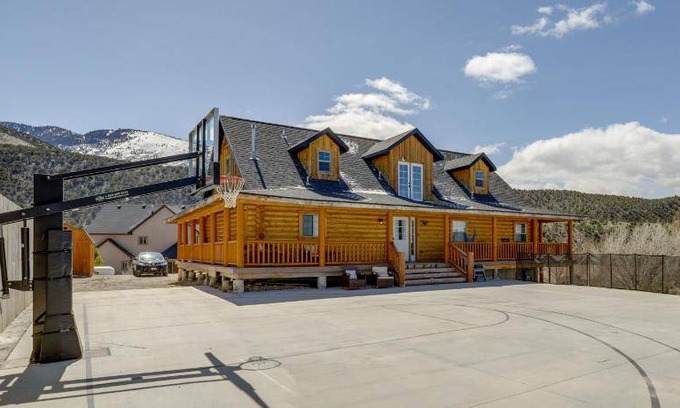 Sterling House | 465 m² House ∙ 6 bedrooms ∙ 17 guests
