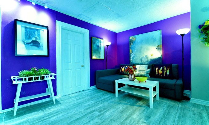 Windsor Apartment | 480# Two-bedroom apartment near the border tunnel