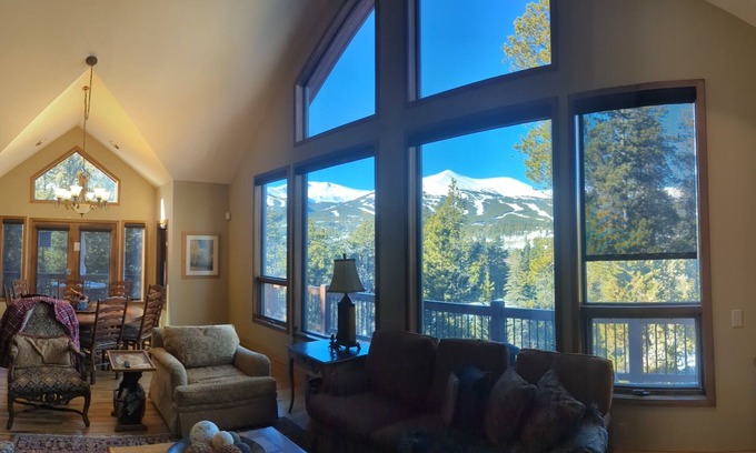 Weisshorn House | 4Br in the heart of Breck with stunning views