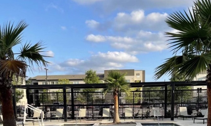 Spring Branch Central Apartment | **4th NIGHT FREE** Luxury Full Apartment