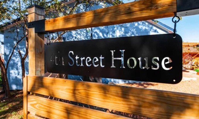 Brady House | 4th Street House