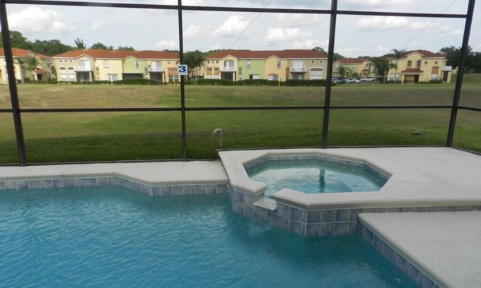 Briargrove House | 5/4 Pool Home With THREE Master Suites In Coveted Windwood Bay Community