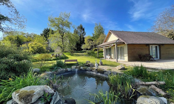 Feugeres House | 5 Acres- PetFriendly- Peaceful Private Yoga Studio