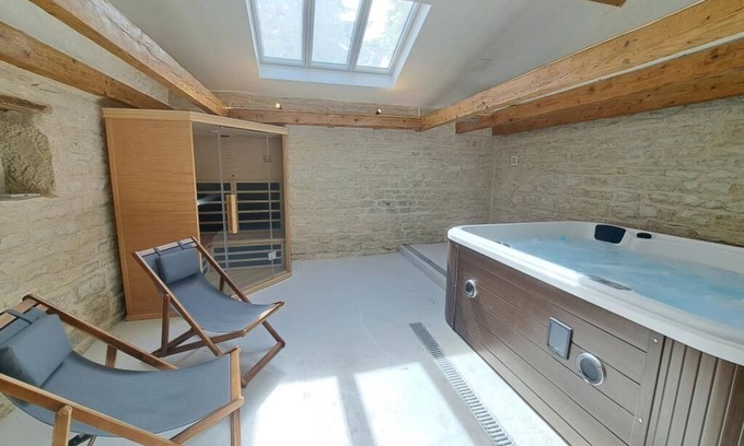 Vignoles Other | 5* air-conditioned farmhouse, SPA & pétanque court