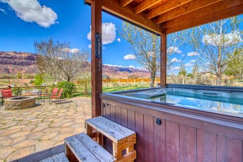 Moab South Valley House | 5 Bed 3 Bath Vacation home in Arches National Park