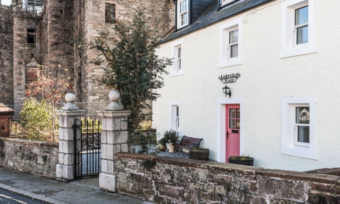 Kirkcudbright Cottage | 5 bedroom accommodation in Kirkcudbright