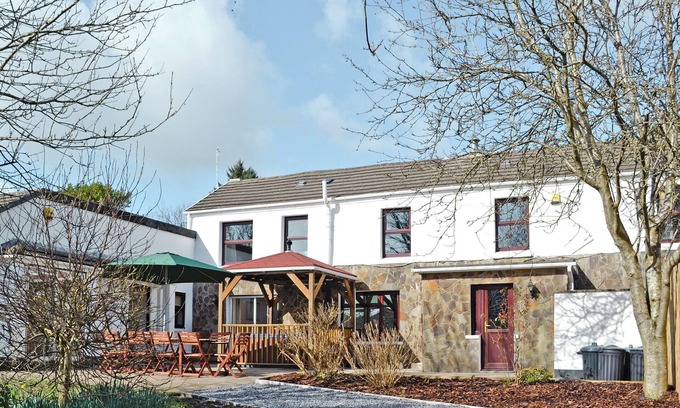 Burry Port Cottage | 5 bedroom accommodation in Burry Port, near Llanelli