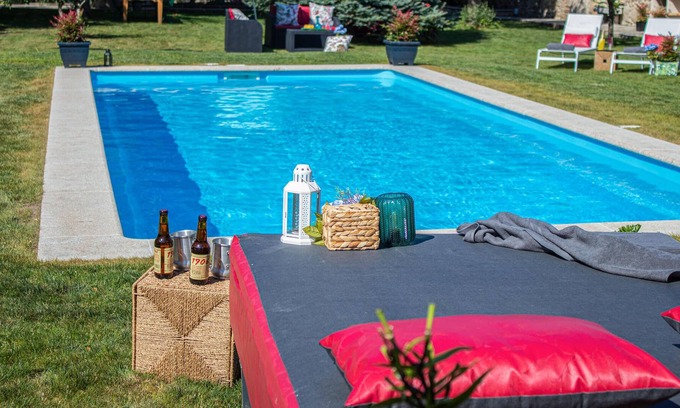 Carcacia House | 5 bedroom accommodation in Padrón