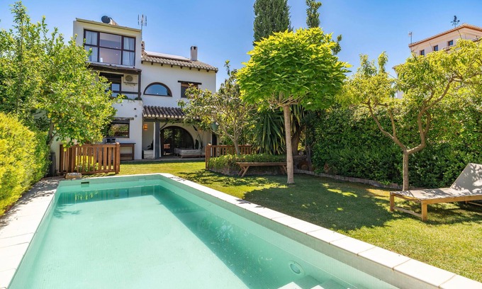 Restabal House | 5 bedroom amazing home in Restabal