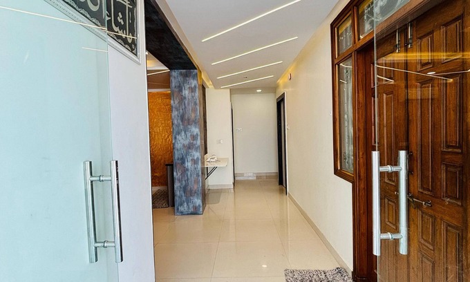 Jubilee Hills Apartment | 5 Bedroom Apartment