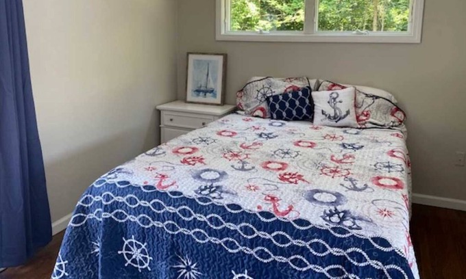 New Milford House | 5 bedroom house with a dock on Candlewood Lake