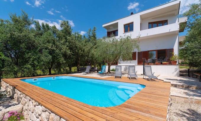 Municipality of Posedarje House | 5 bedroom lovely home in Posedarje