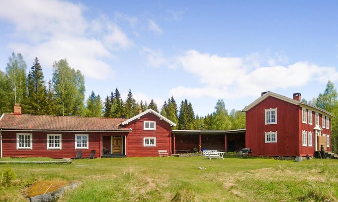 Vallsta House | 5 bedroom pet friendly home in Vallsta