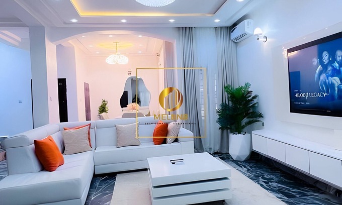 Abuja House | 5 Bedroom Terrace duplex in Wuye Abuja with a Fitness room