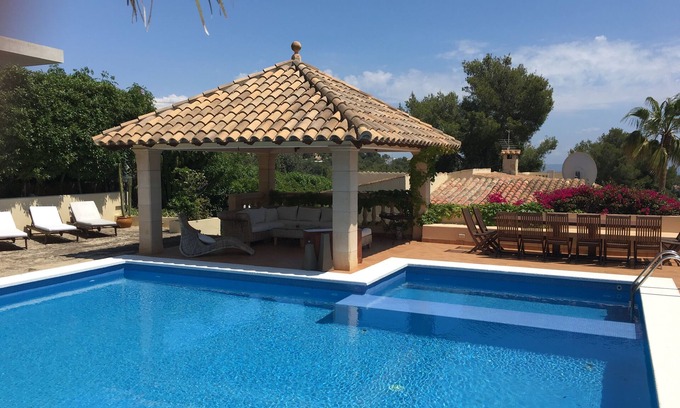 Portals Nous Villa | 5-bedroom villa, with fabulous private pool, situated close to Puerto Portals