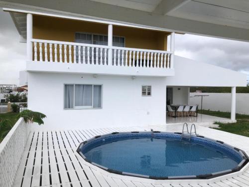 Grote Berg House | 5 Bedroom Villa with Swimming Pool in Curaçao