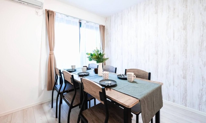 Tsuruhashi House | 5 min walk from Korean Town, 7 min walk from JR Tsuruhashi Station, 1 year old, single family house, 3LDK, convenient location for walking and eating.