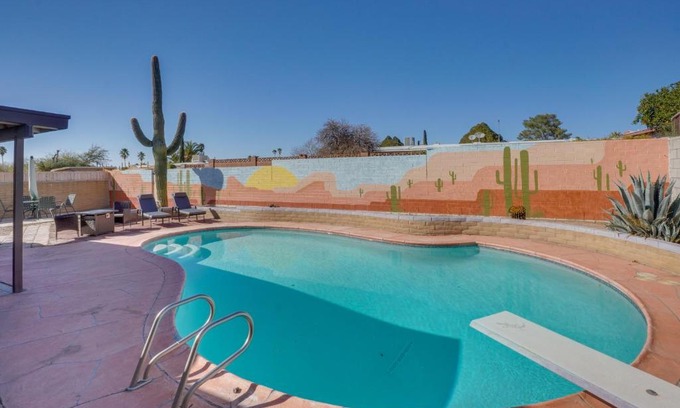 Hearthstone Hills House | 5 Mi to Saguaro National Park Desert Gem with Pool!