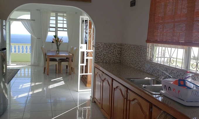 Mero House | 5 Mins from beach!