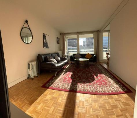 Gambetta Apartment | 5 mn (450 m) walk Metro/La Defense/Netflix/Parking
