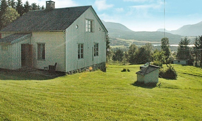 Eide House | 5 person holiday home in EIDE-By Traum