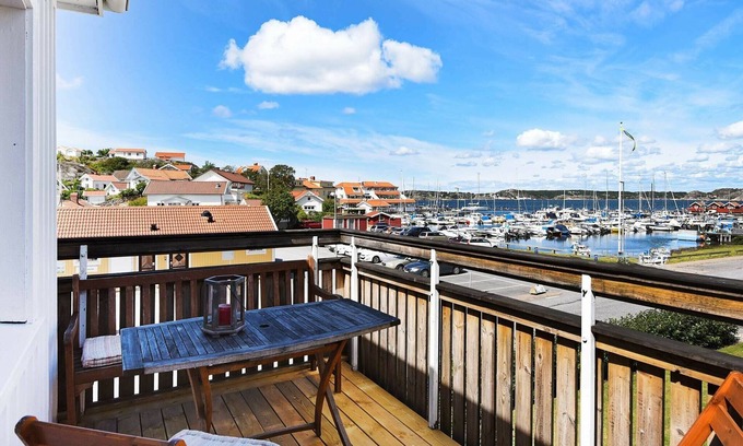 Ellos Apartment | 5 person holiday home in ELLÖS