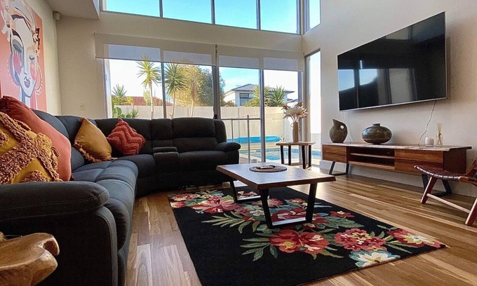 West Beach House | 5 Star- Luxurious West Beach holiday home with pool - 100 mtrs from the Beach!