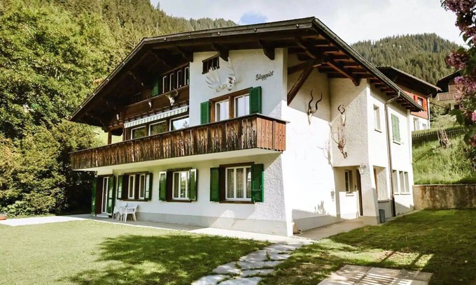 Adelboden Ski Chalet | 5-Zimmerwohnung 1. und 2. Stock im Zentrum von Adelboden